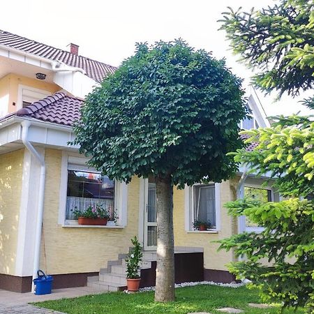 Oazis Apartman Szántód Eksteriør billede