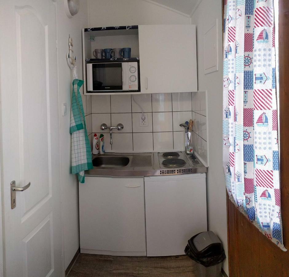 Oazis Apartman Szántód Eksteriør billede